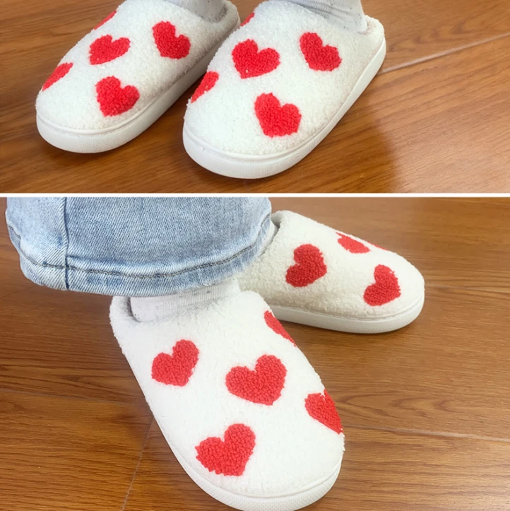 Chaussons d'intérieur doux et moelleux en polaire pour femmes, tendance et mignons, en forme de cœur
